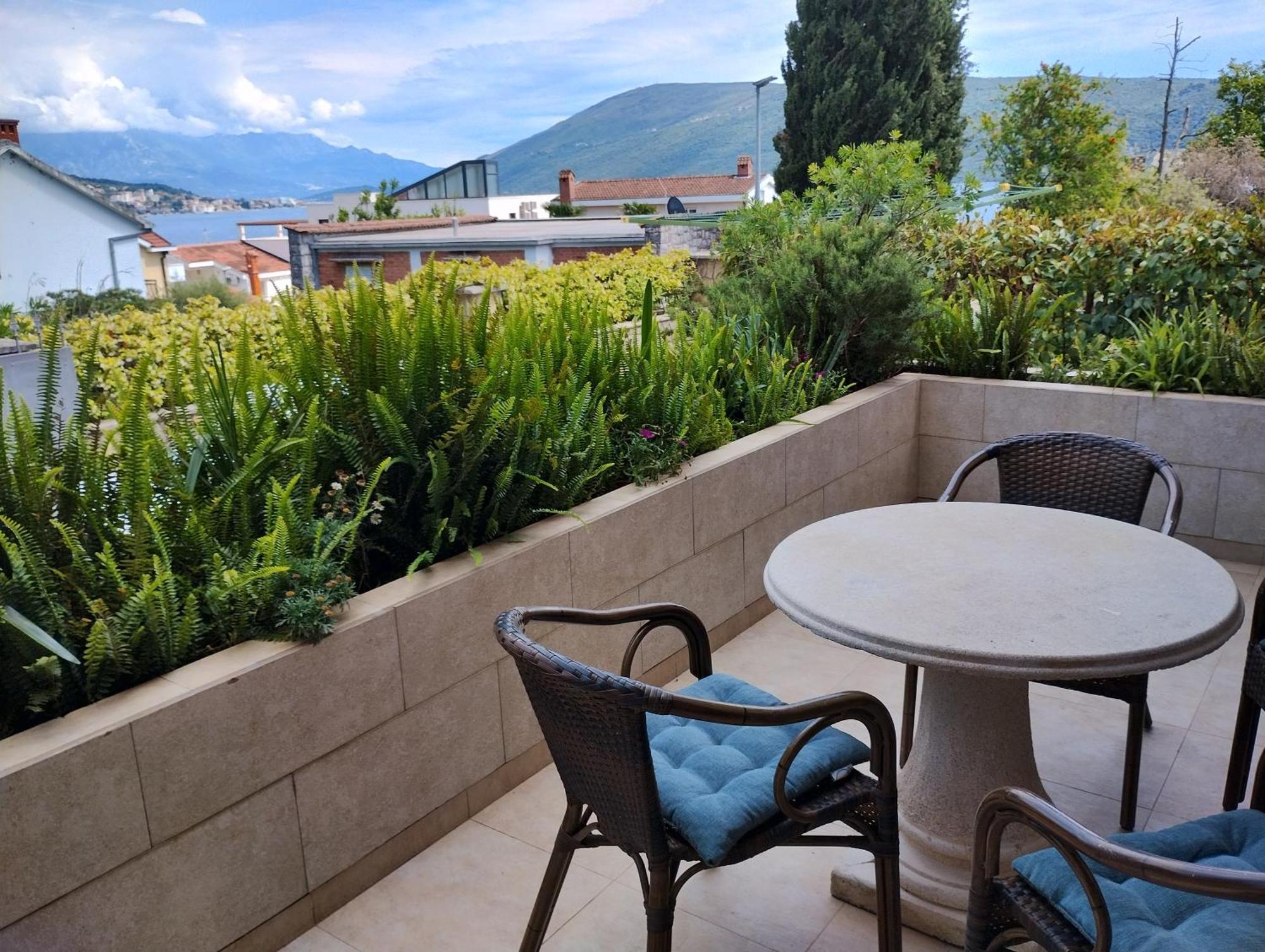 فيلا Monteview Duplex تْشيرسيك نوفي المظهر الخارجي الصورة